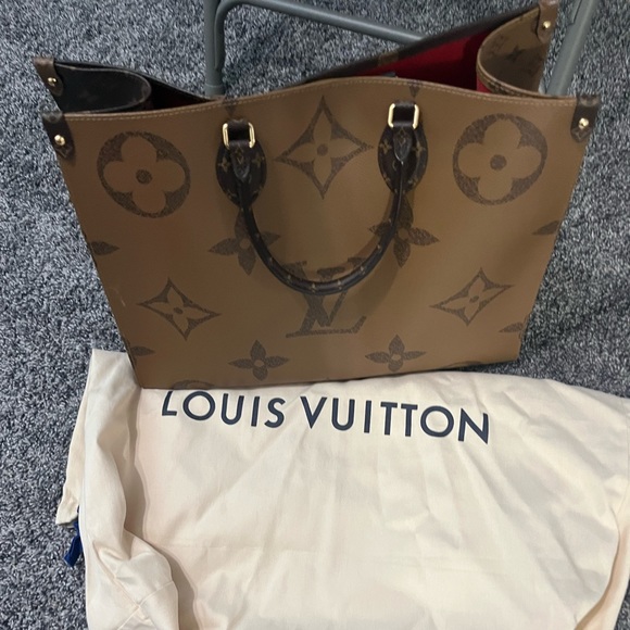 Louis Vuitton Handbags - ONTHEGO GM Louis Vuitton